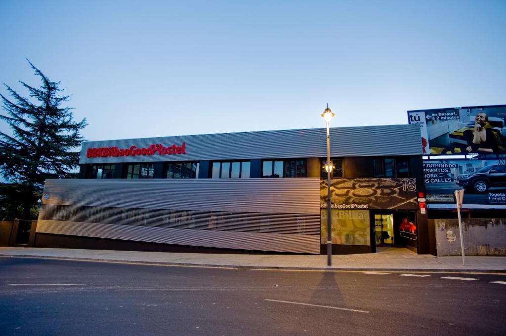 Bbk Bilbao Good Hostel Buitenkant foto