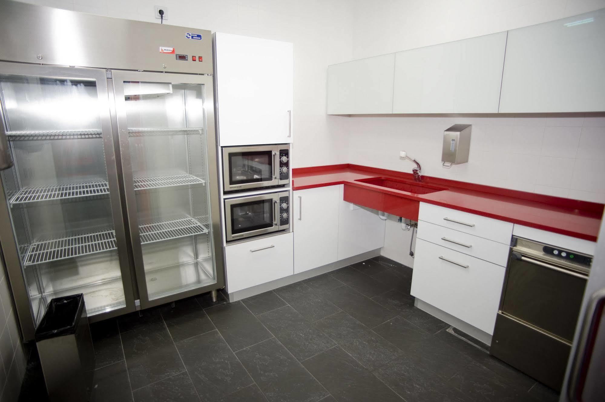 Bbk Bilbao Good Hostel Buitenkant foto