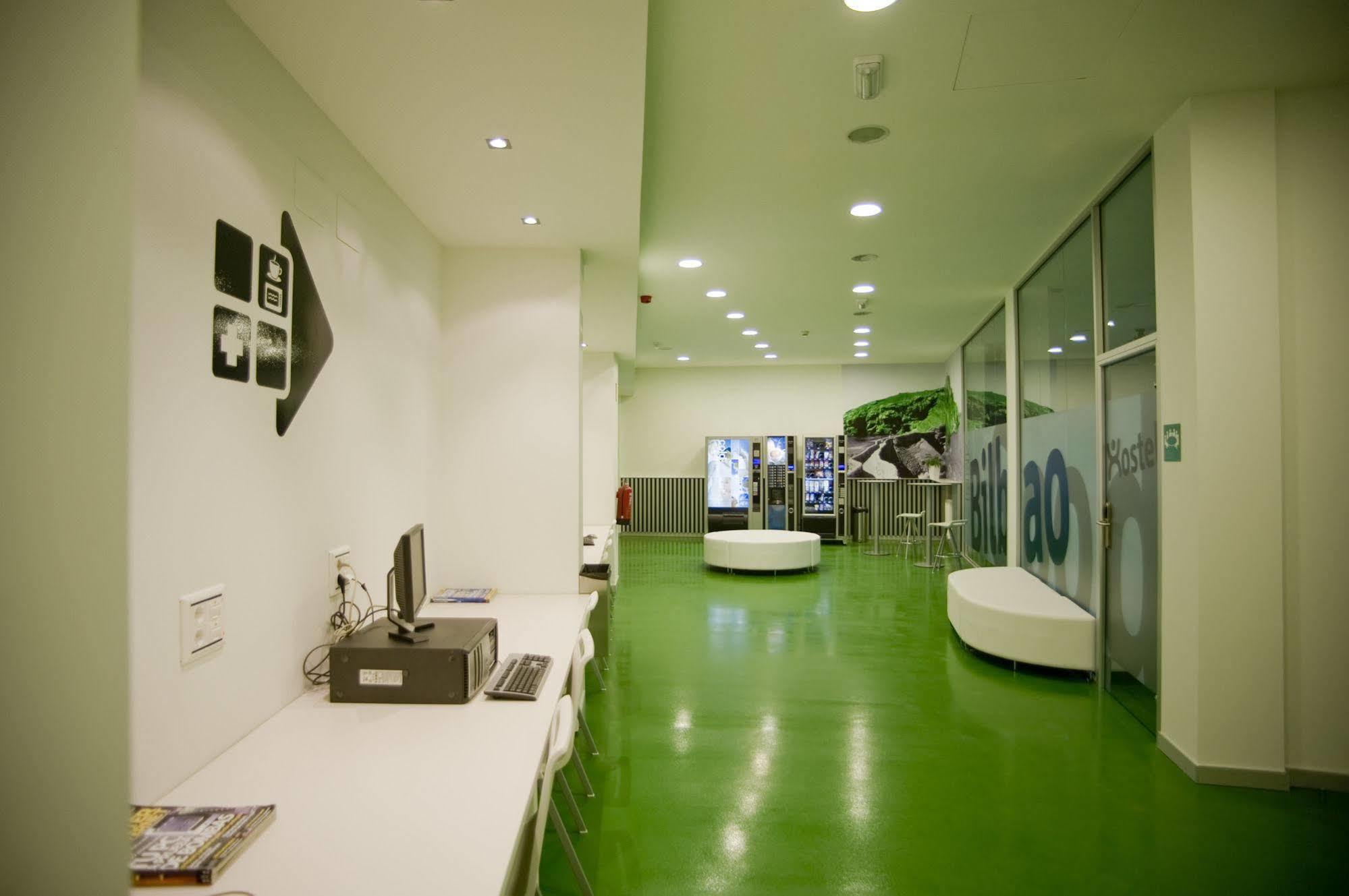 Bbk Bilbao Good Hostel Buitenkant foto
