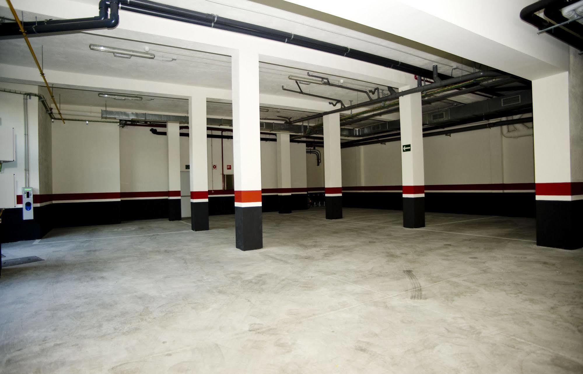 Bbk Bilbao Good Hostel Buitenkant foto